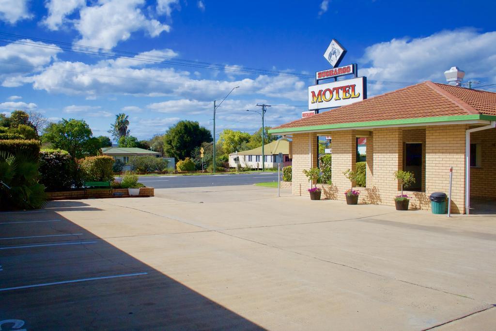 Buckaroo Motor Inn Ворік Екстер'єр фото